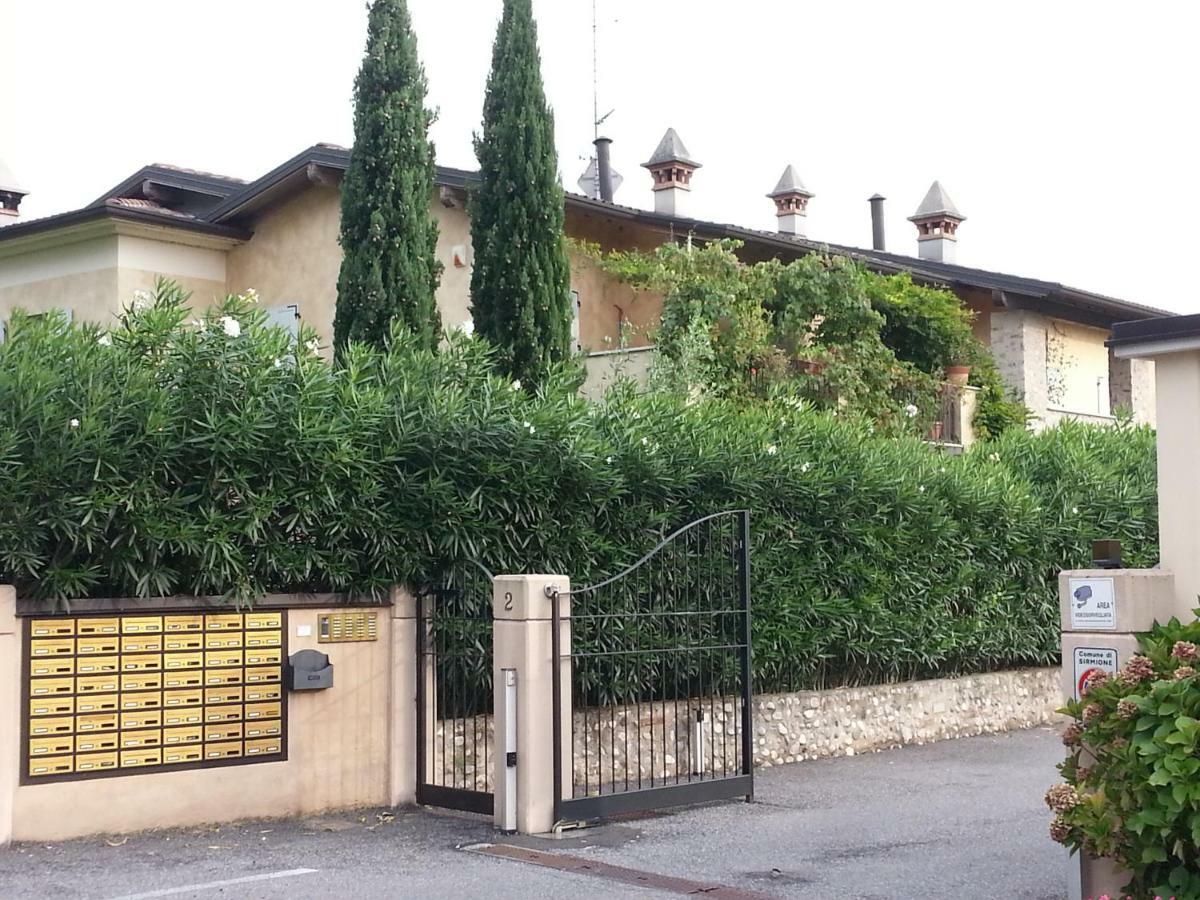 Apartamento Il Giardino Di Laura - Sirmione Exterior foto