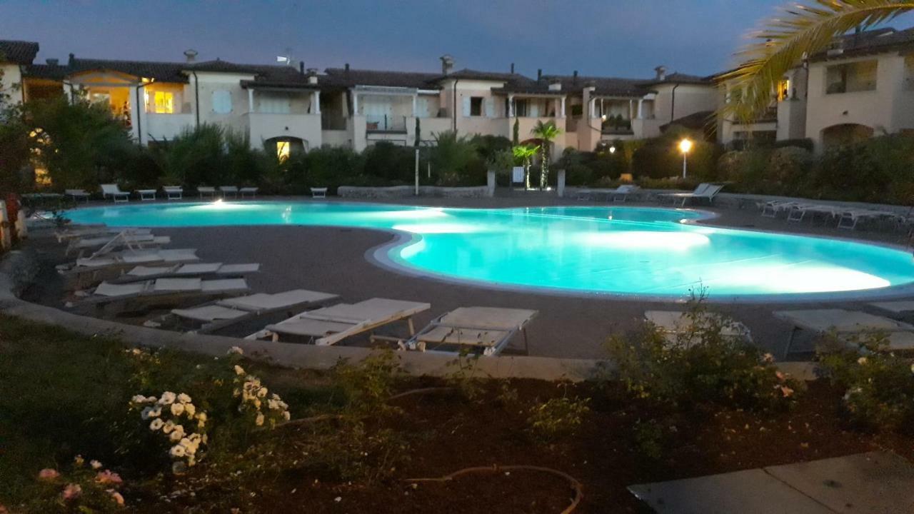 Apartamento Il Giardino Di Laura - Sirmione Exterior foto